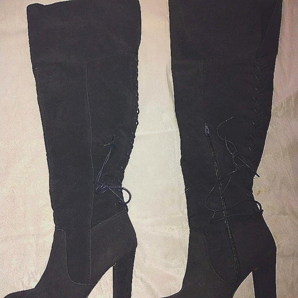 Shoe Dazzle Thigh high heeled boots - Picture 3 of 6